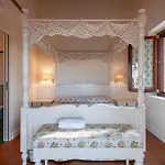 6 Bedroom Beautiful In