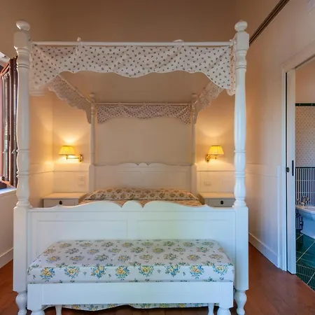 6 Bedroom Beautiful In Treia Treia