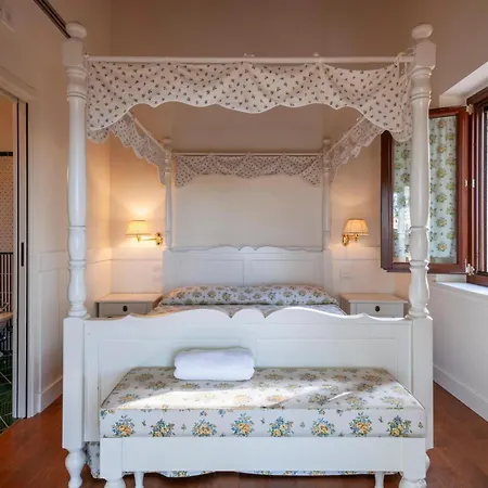 6 Bedroom Beautiful In Treia