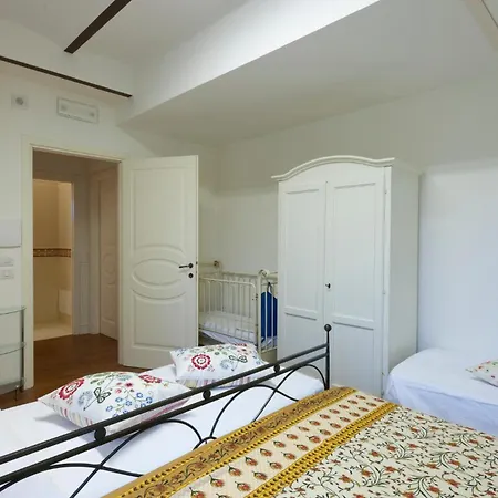 6 Bedroom Awesome In Treia Holiday home
